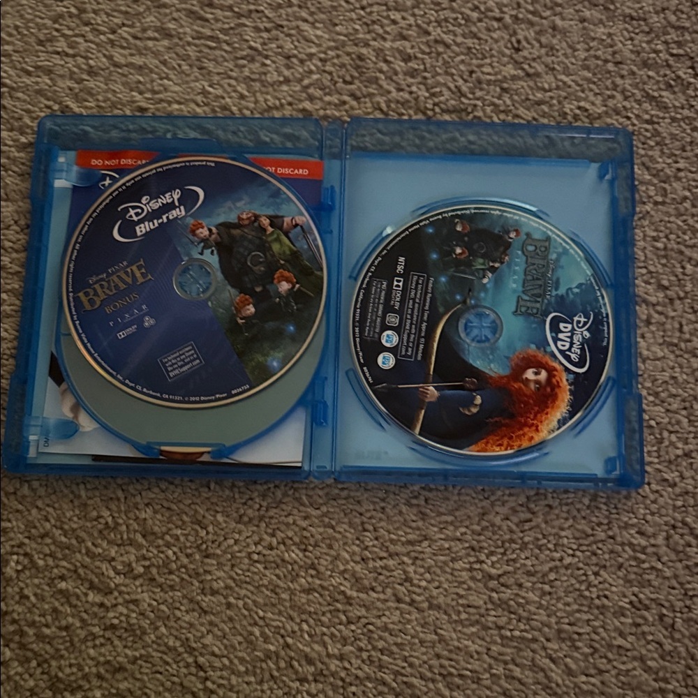 Disney Brave Blu-ray with Blue Case - Picture 4 of 4